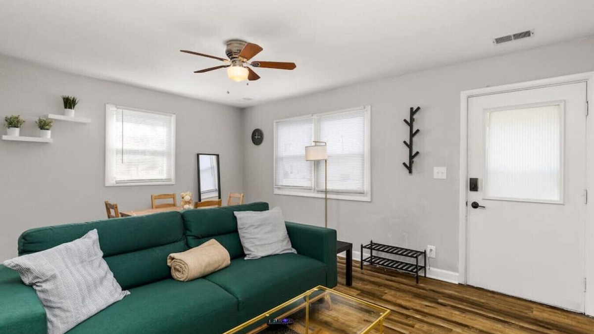 Peoria Heights House | VERDE VIBES - Cute 2BD home in the Heights