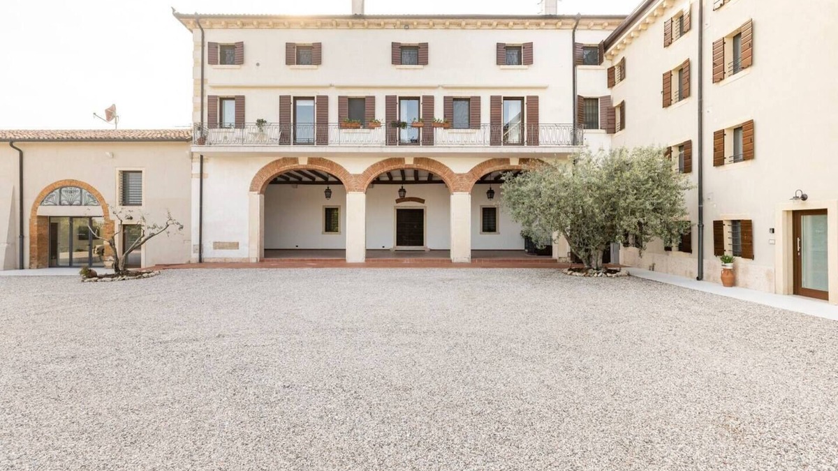 Mezzane di Sotto Apartment | VerdeOlivo 1876 - Three-room apartment