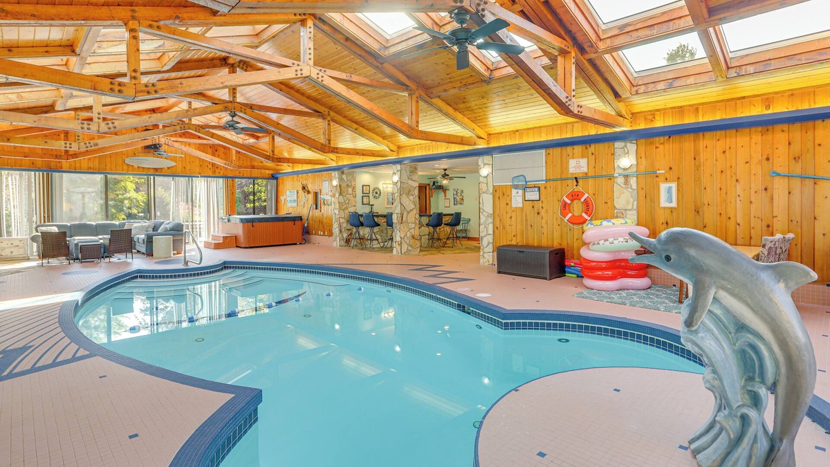 Vermilion House | Vermilion River Home w/Hot Tub & Private Dock!