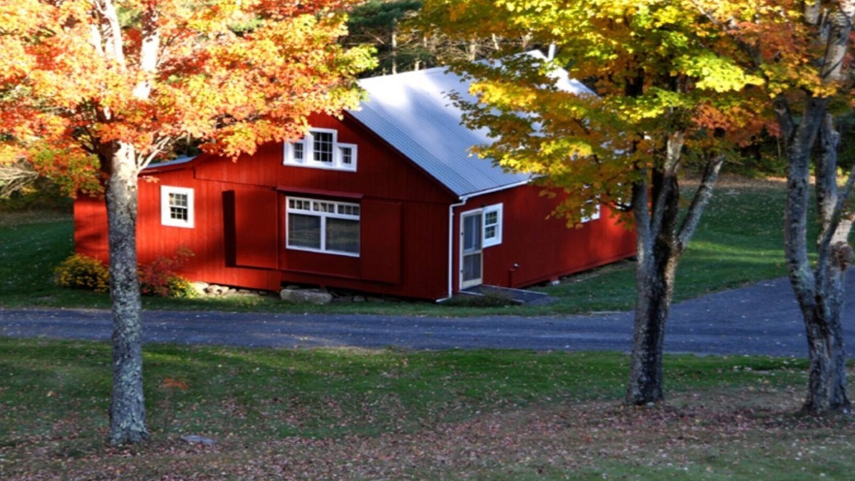 Wells Cottage | Vermont Cottage Sleeps Five Spectacular Mountain Views Bed and Breakfast