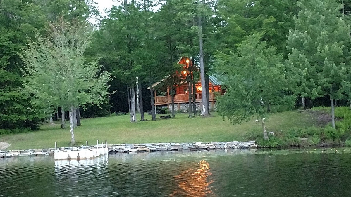 Whitingham Cabin | Vermont Lake Front Log Cabin Close to Mt. Snow