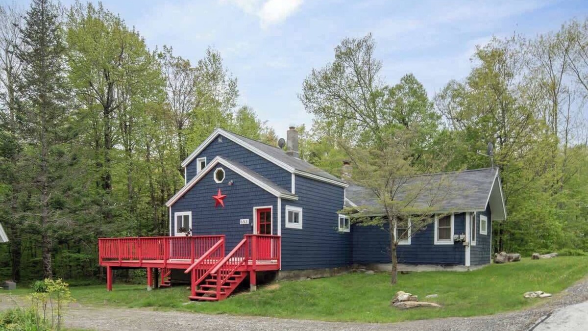 Stratton House | Vermont State of Mind | Near Stratton & Mt. Snow!