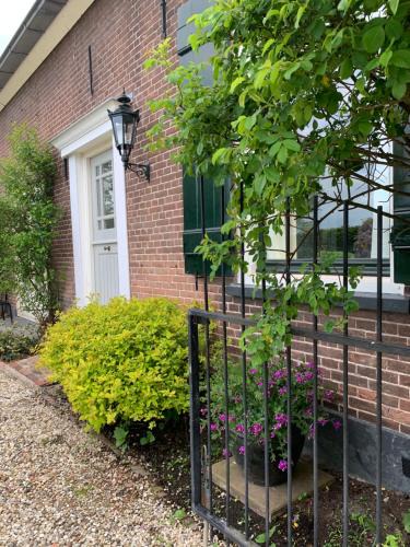Groot-Ammers House | Vernieuwd luxe voorhuis - naast de molens