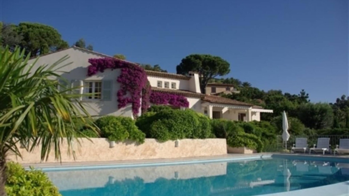La Nartelle Villa | VERY BEAUTIFUL VILLA WITH EXCEPTIONAL SEA VIEW ! FREE WIFI