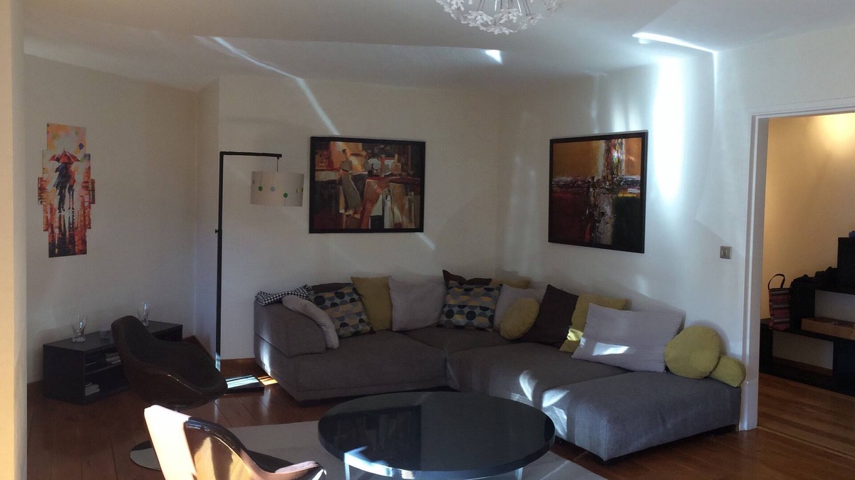 Isola Apartment | Very bright apartment with 5 rooms, 9th floor, ideally placed