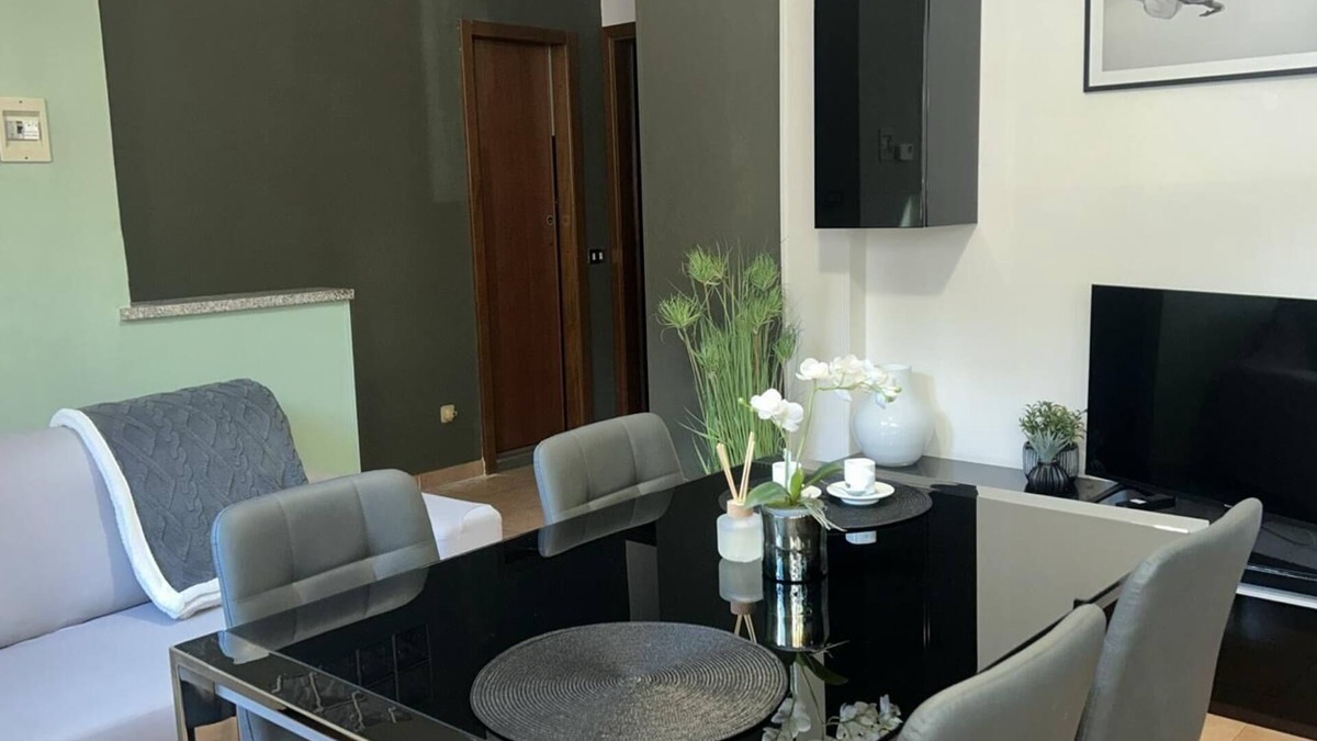 Vigevano Apartment | Very central, a stone's throw from Ducal Square