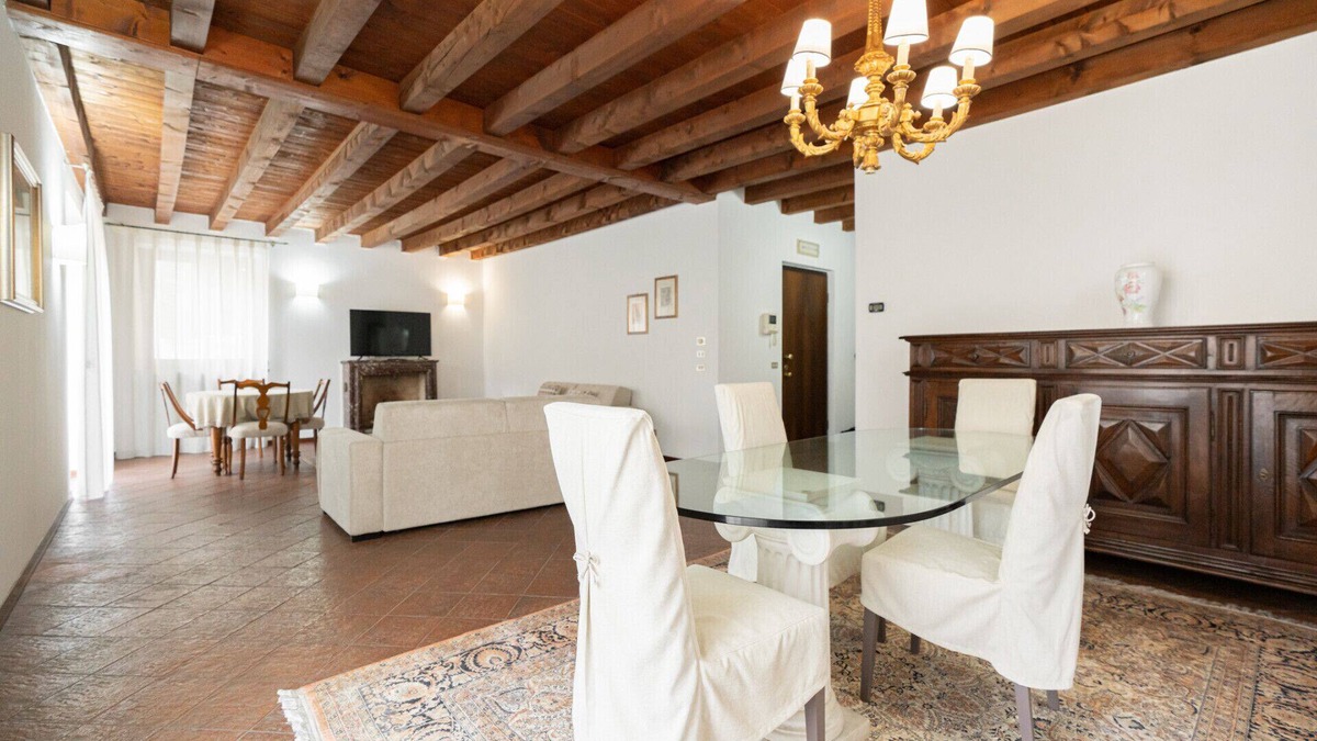 Citta Antica Apartment | Very central and ancient Cappello Residence