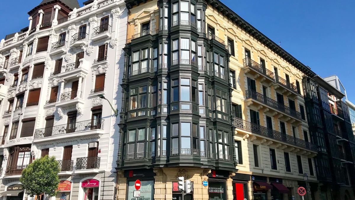 Bilbao City Centre Condo | Very central apartment in Bilbao a few meters from Gran Vía, E-BI-752.