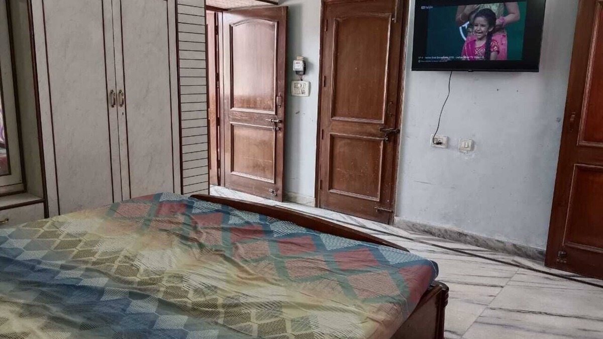 Chandigarh Apartment | Very Hygienic Home. All services available at one place. Come, stay.