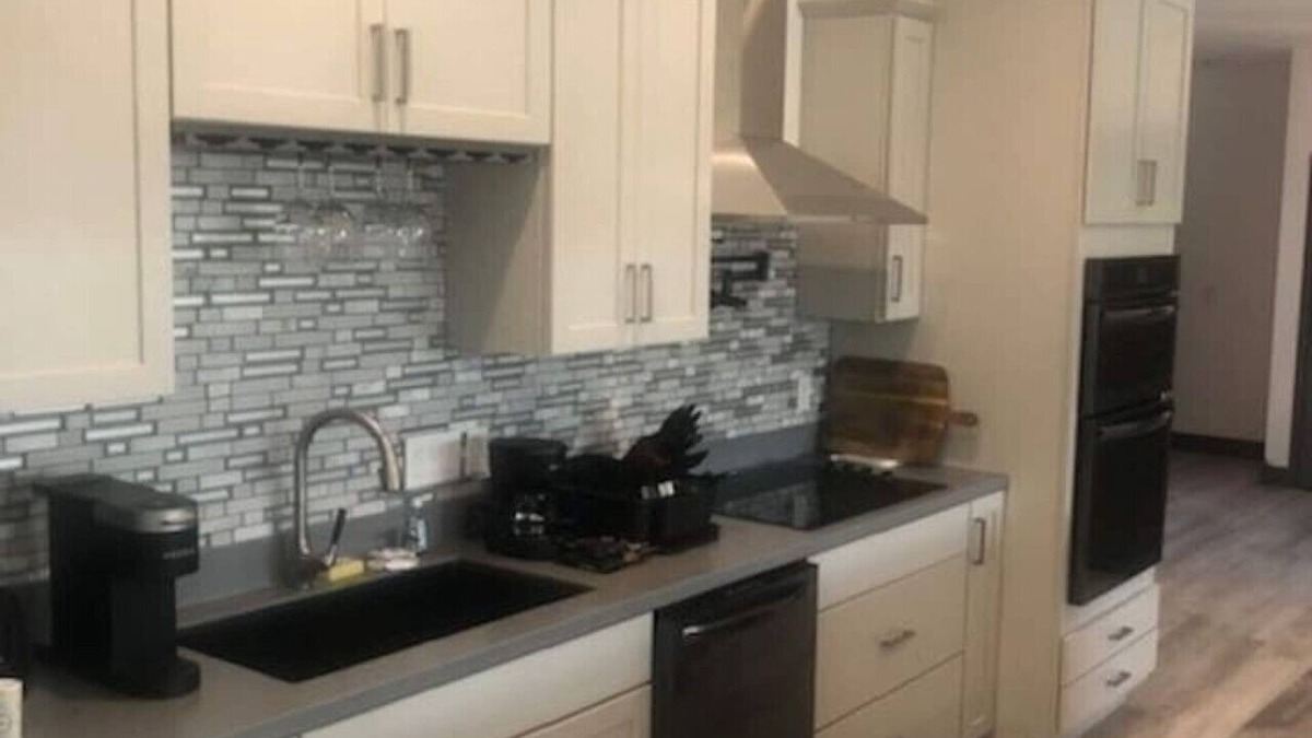 St. Robert House | Very large new build home