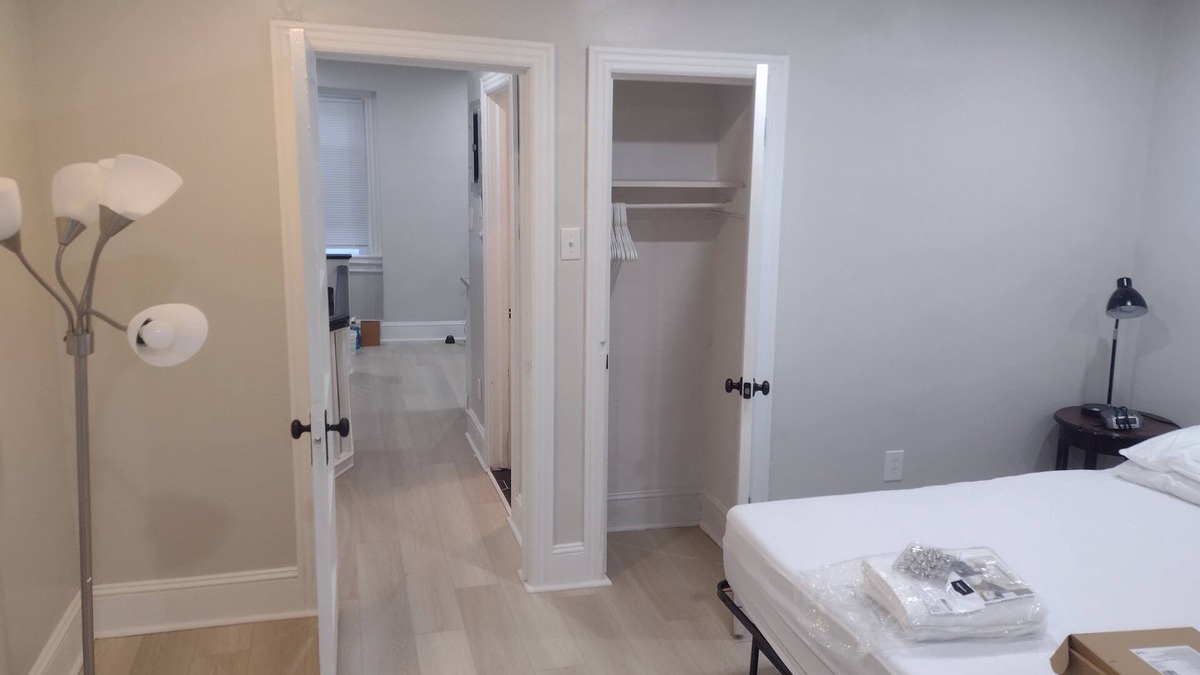 Overbrook Apartment | Very Large Studio with Easy Access to Center City and Outdoor access
