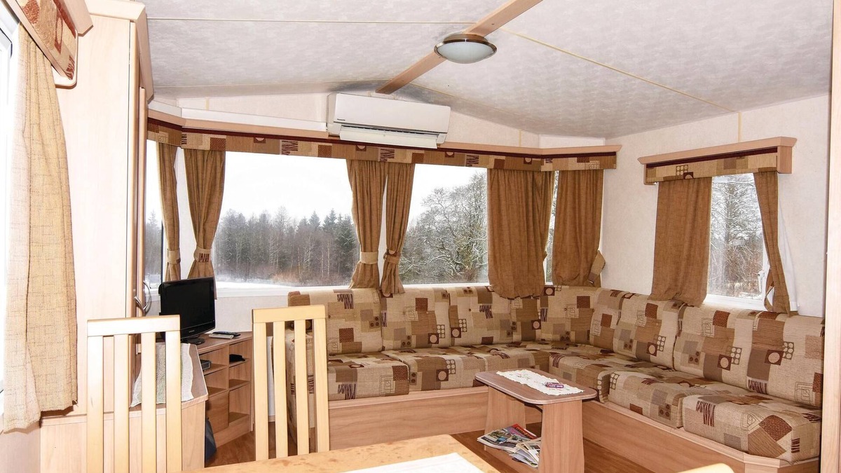 Dalstorp House | Very lavishly equipped caravan with plenty of space.