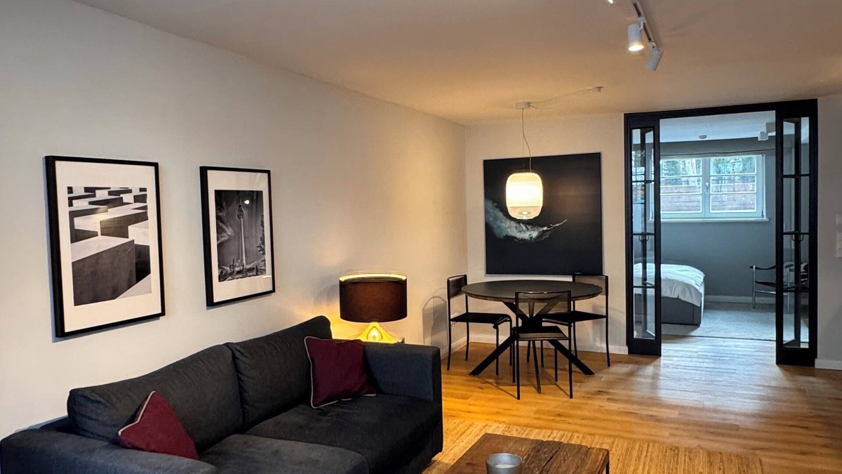 Kleinmachnow Apartment | Very nice apartment quiet location with good parking and terrace