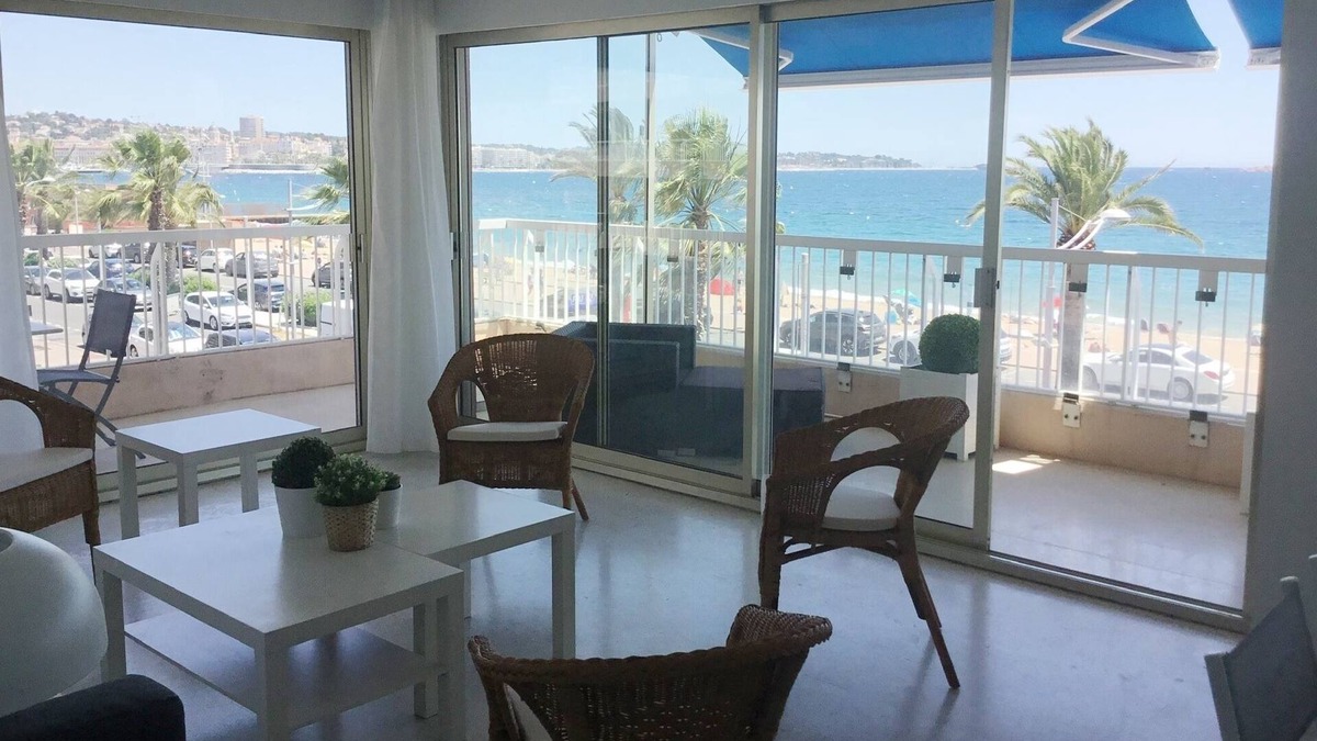 Frejus Port Apartment | Very nice apartment on the beach (6pers)