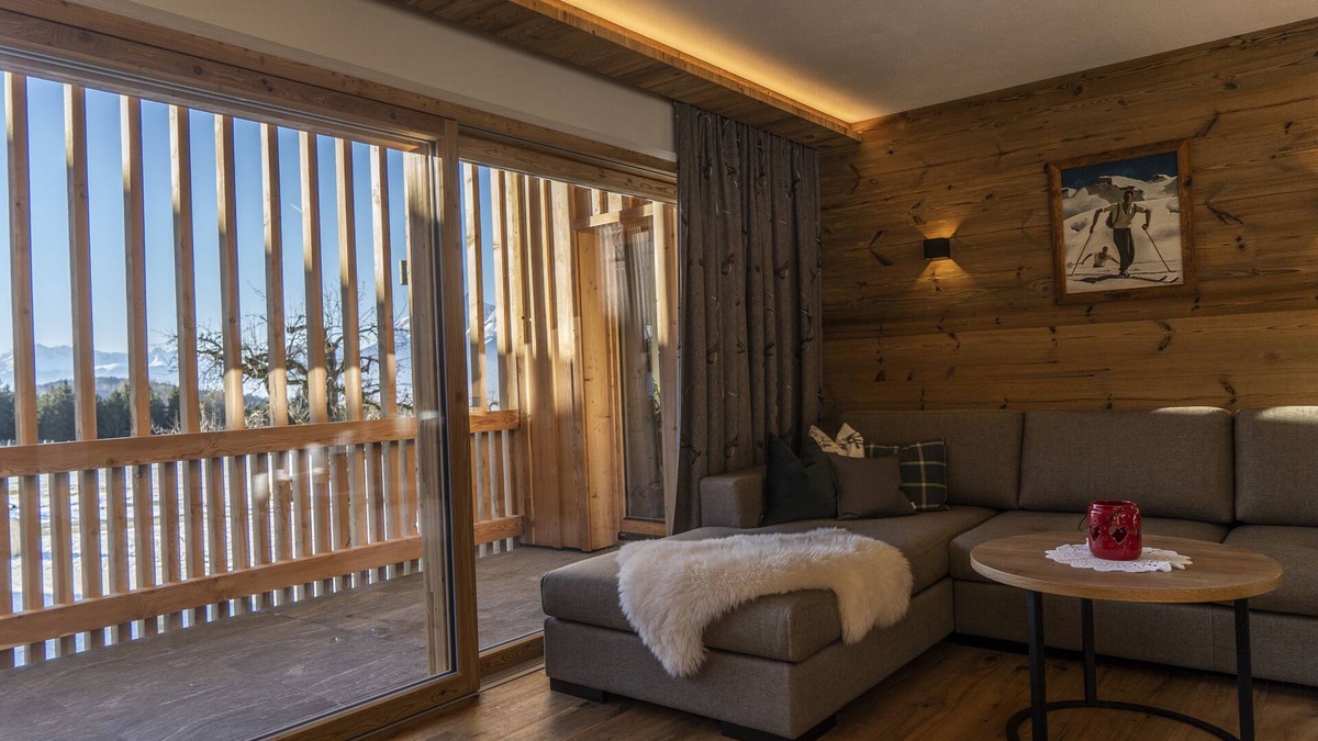 Tulfes Apartment | Very nice apartment, close to the ski lift/gondola and Hall's old town