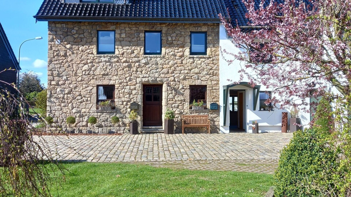 Huertgenwald Condo | Very nice apartment with garden, perfect starting point for hikes, bike tours etc.