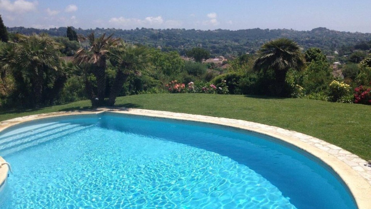 La Colle-sur-Loup Villa | Very nice big family villa with beautiful views to the sea.