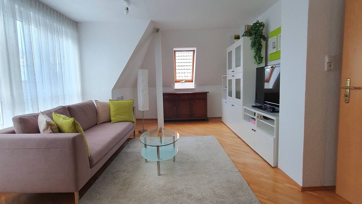 Unna Apartment | Very nice top floor apartment, quiet yet central.