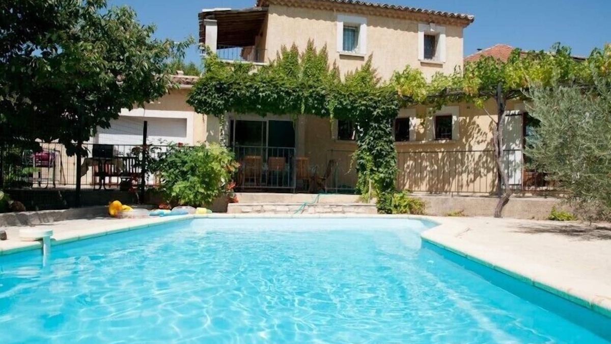Barjac House | Very pleasant, spacious and well equipped house - 1000 m2 of land