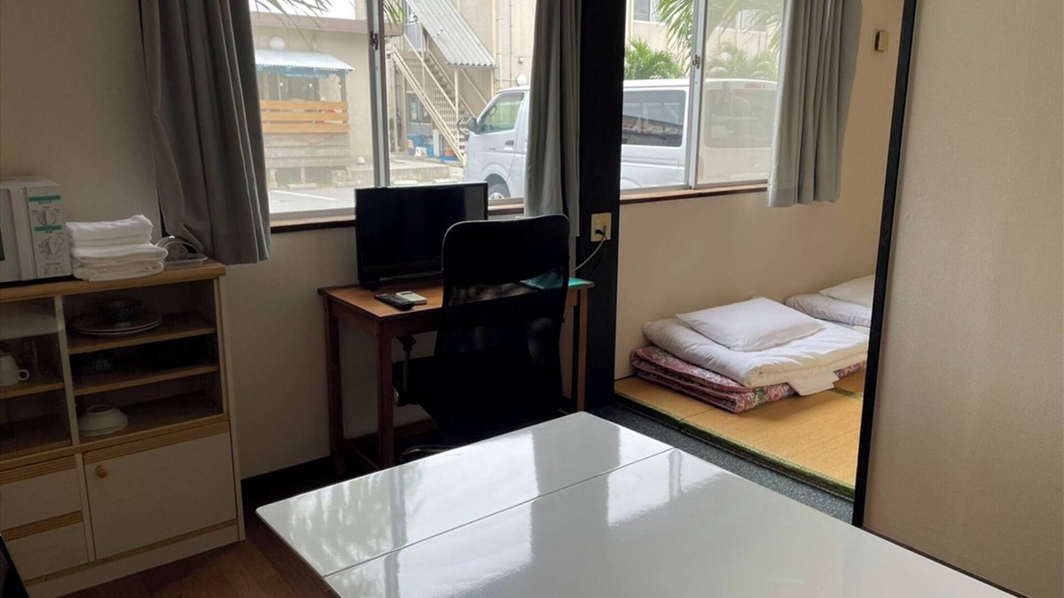 Adaniya Hotel | Very popular hotel for sightseeing in Okinawa Arena Free parking with breakfastFamily room/Nakagami-gun Okinawa