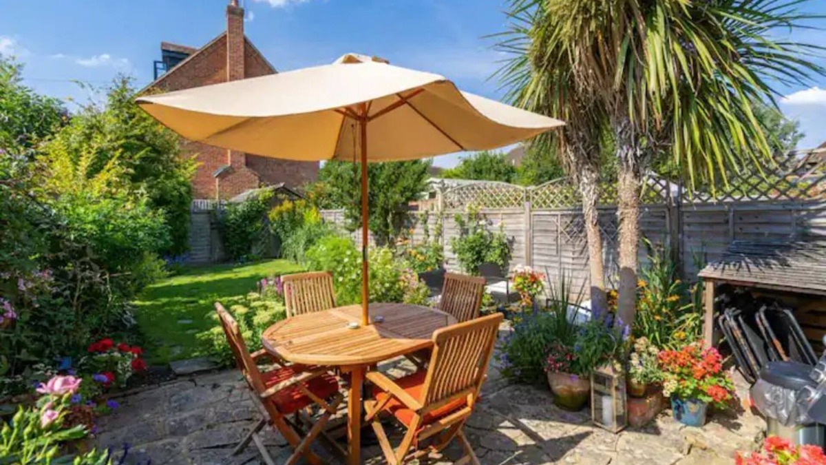 Maidenhead Cottage | Very Pretty 2 BR Cottage On Edge of National Trust