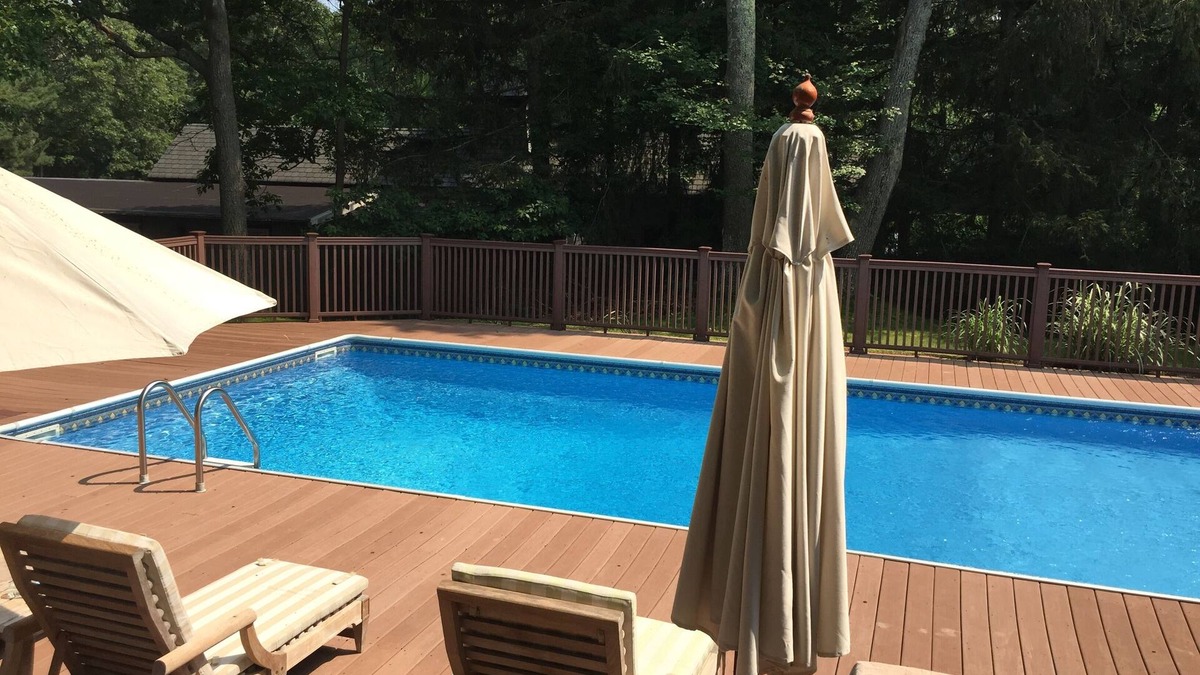 Flanders House | Very Private property between two ponds
