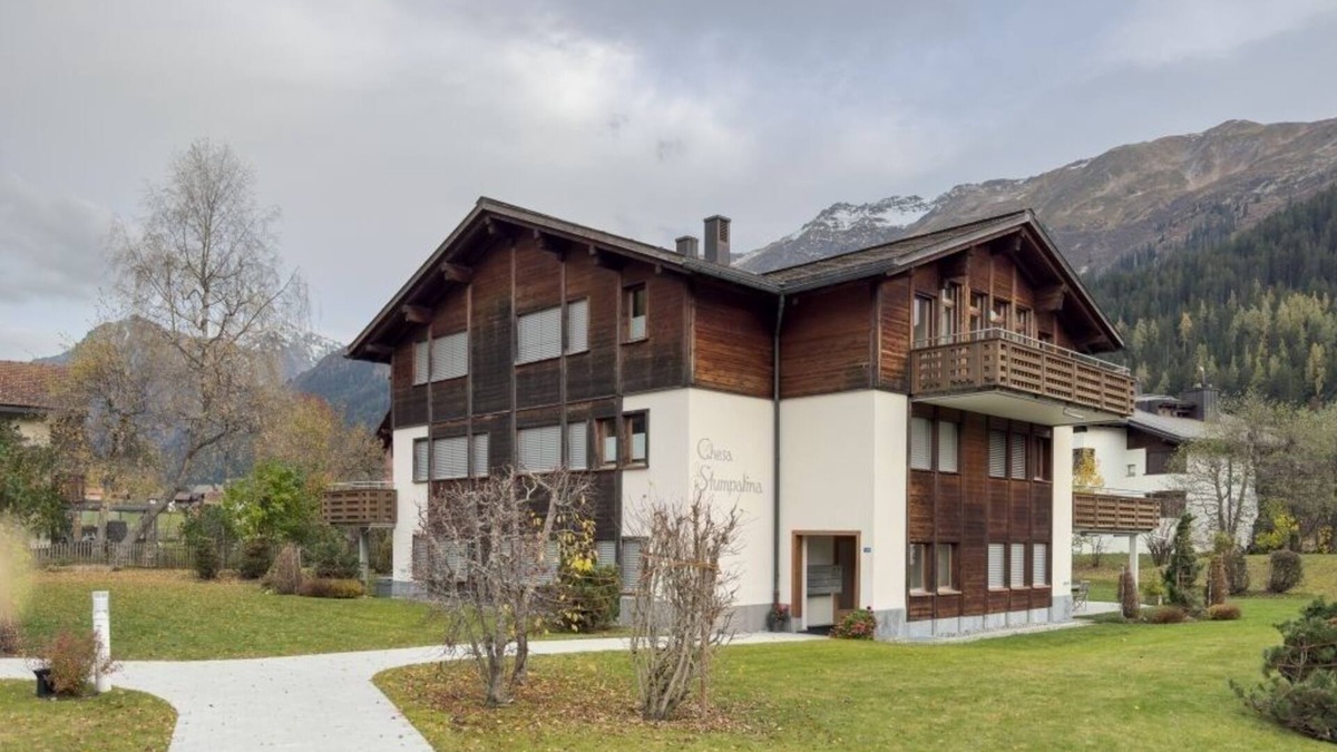 Klosters-Serneus Apartment | Very quiet roof holiday apartment, vast ski resort very close