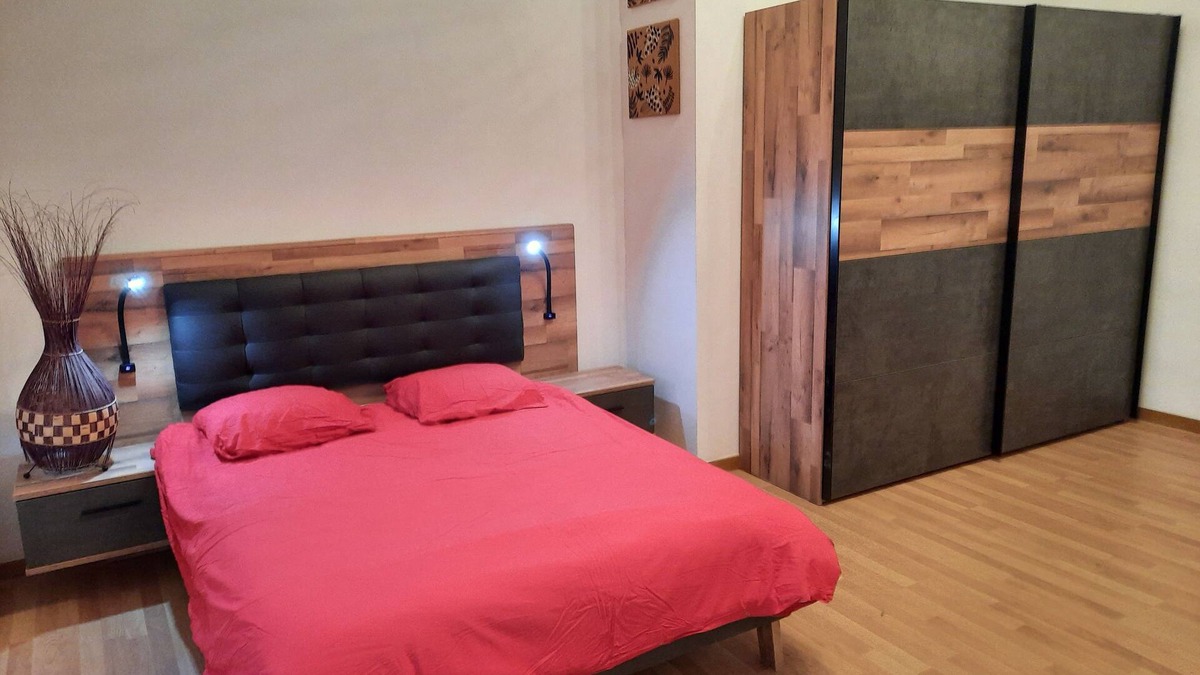 Dasle Other | Very spacious F3 in a castle, quiet and greenery. Near Switzerland
