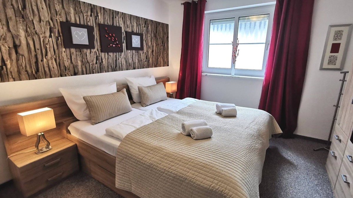 Burg auf Fehmarn Apartment | very spacious for 2 but also suitable for 4 persons, newly renovated 2018