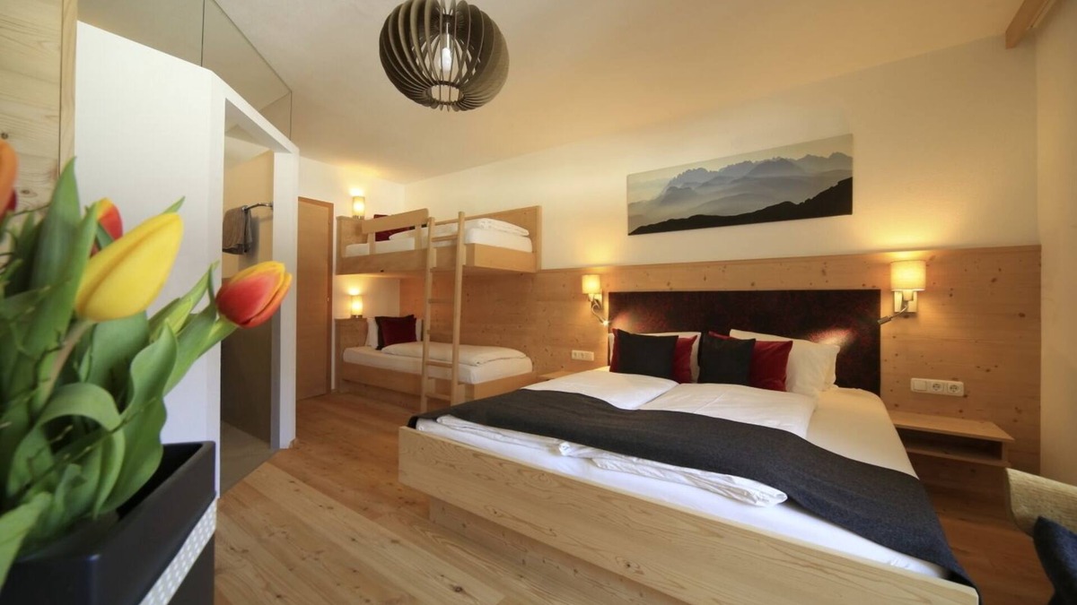 Abfaltersbach Apartment | Very spacious, high-quality vacation apartment
