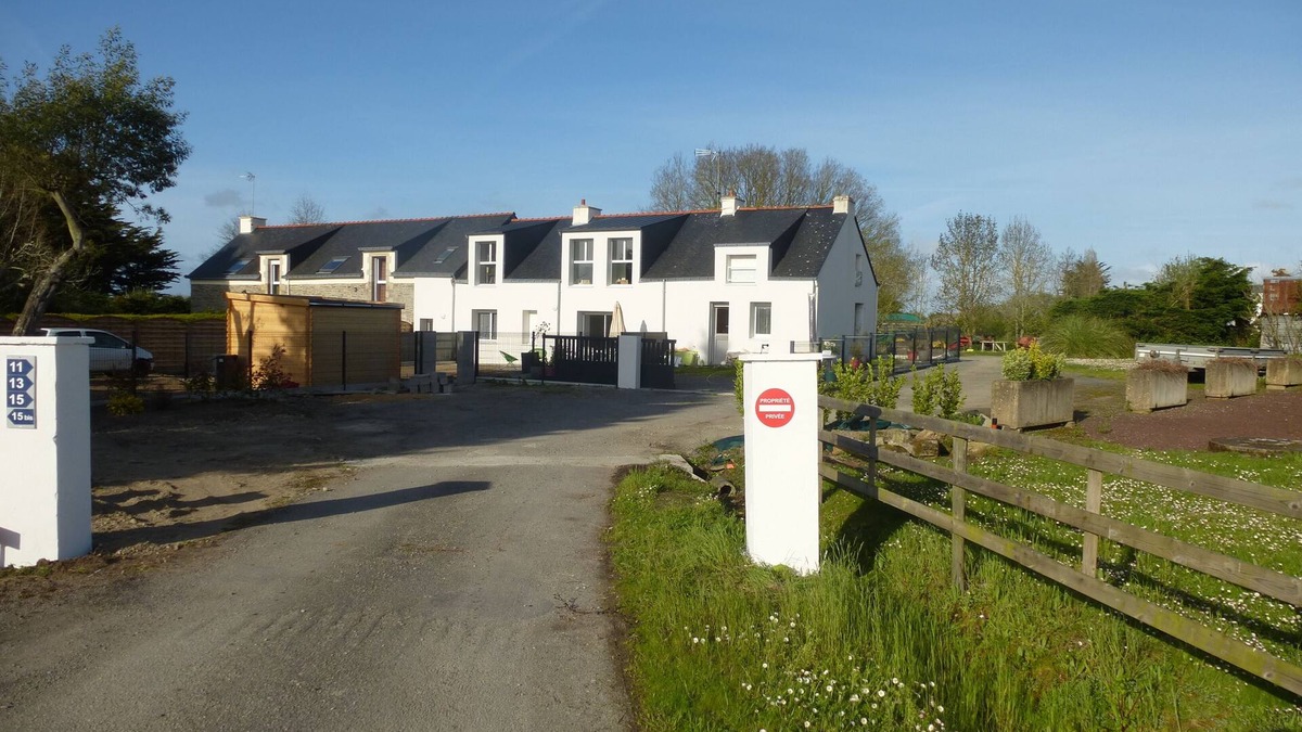 Damgan House | very sunny house on the ground floor with enclosed garden/wifi/private parking