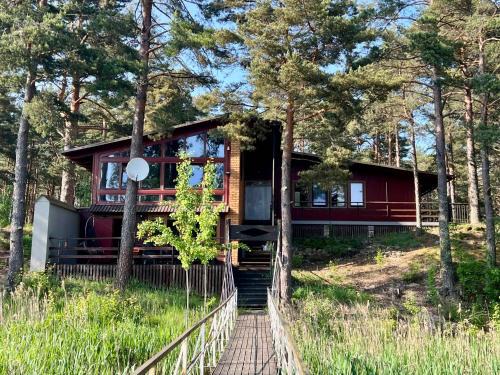 Alajoe Villa | Vesiroos Villa