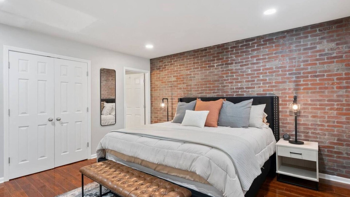 Bowling Green Condo | Vette City Stingray - Condo w/King Bed