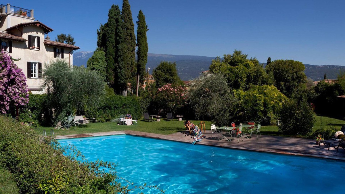 Bogliaco Villa | VG WHITE DESIGN SPACE EXPERIENCE *