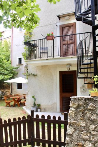 Castel del Monte Apartment | Via Roma 19