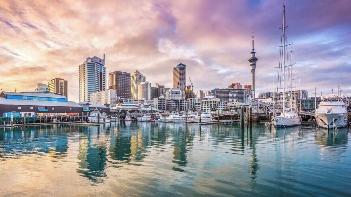 Auckland Central Business District Condo | Viaduct Harbour: Balcony Views