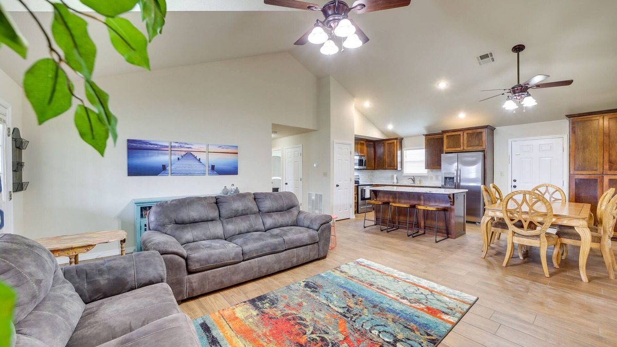 Vian House | Vian Home Near Tenkiller State Park!