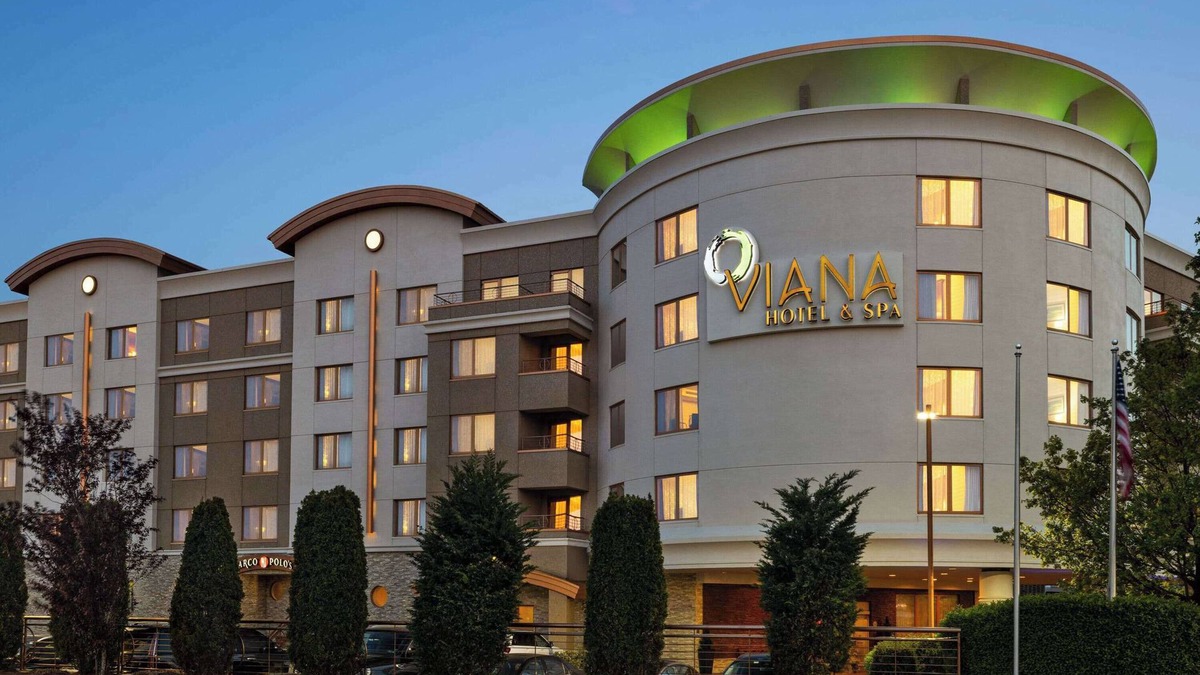 Westbury Hotel | Viana Hotel and Spa, Trademark Collection by Wyndham