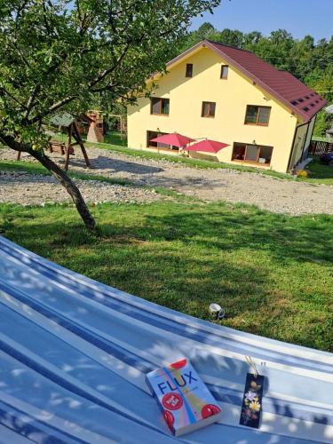Vaideeni House | Viata la Tara Cerna