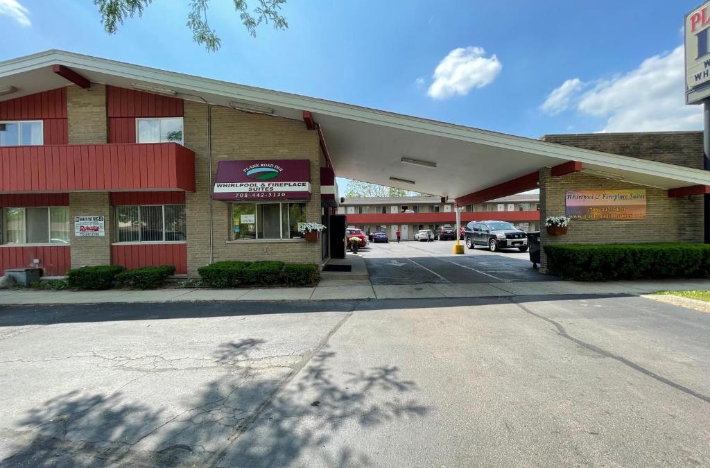 Lyons Hotel | VIBE INN - WHIRLPOOLS SUITES - Lyons