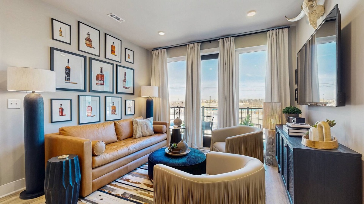 Nashville Condo | Vibrant Downtown Condo w/access to SkyLounge amenities