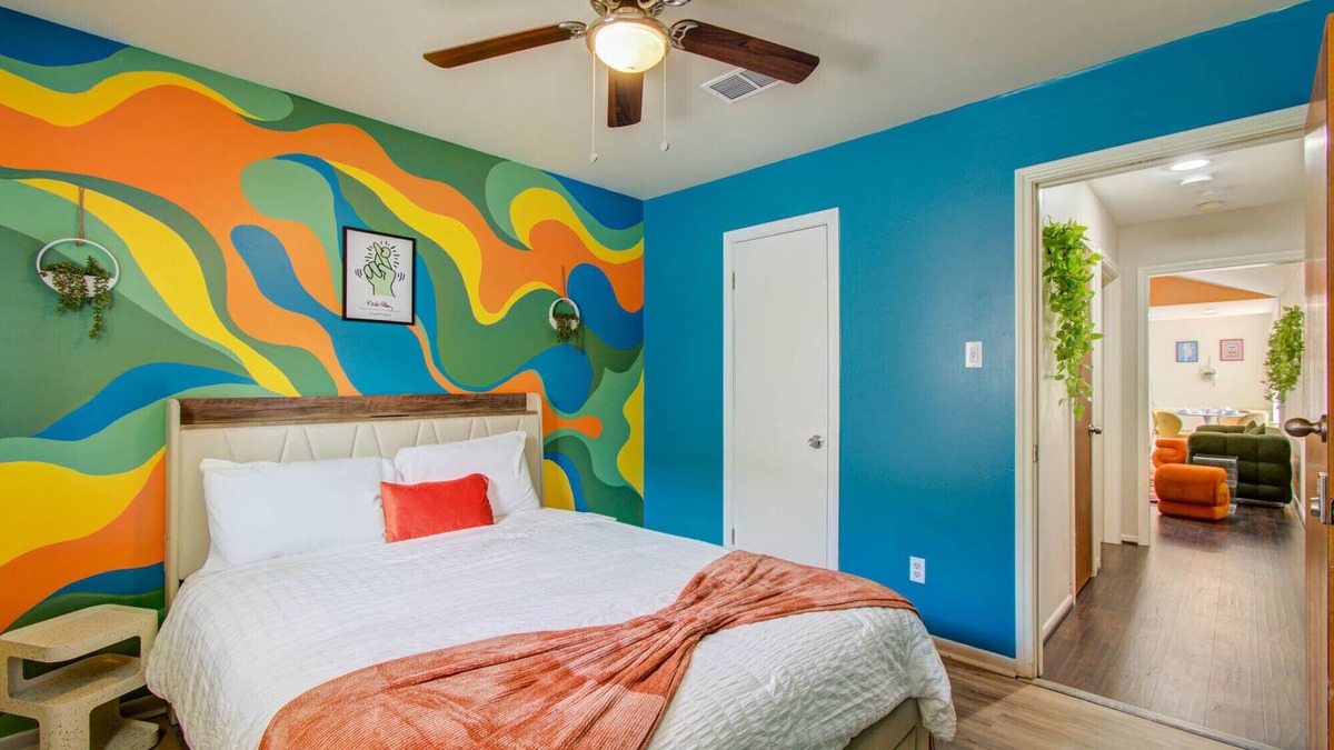 Woodlake - Briar Meadow House | Vibrant Hub: Central Location - Golf Stadiums
