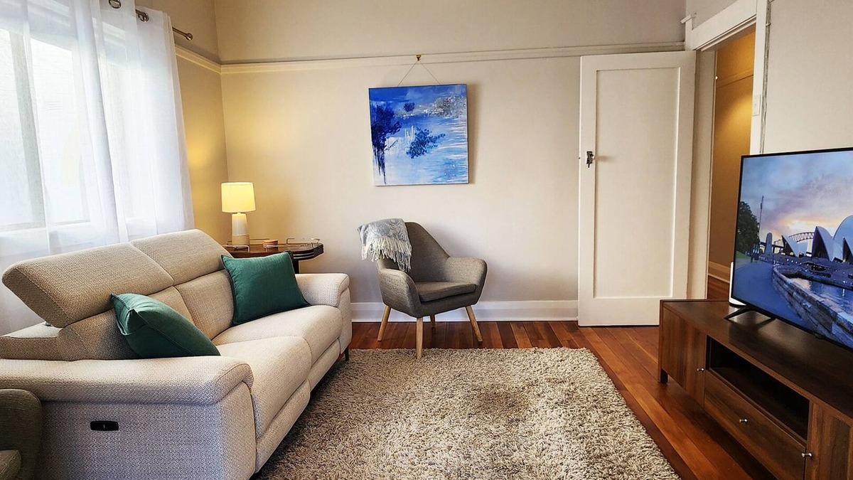 Enmore Apartment | Vibrant location, steps from Enmore Road & King Street
