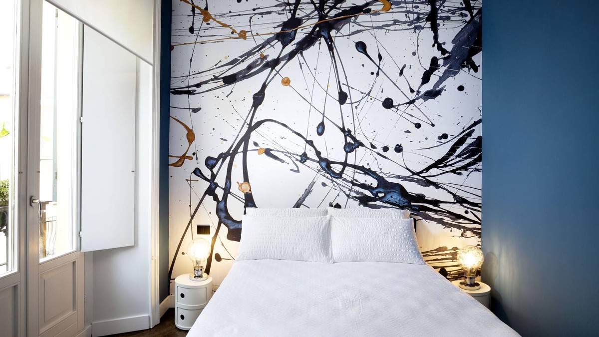 Centro Storico Nord Apartment | Vibrant Luxury Designer Apartment in Downtown