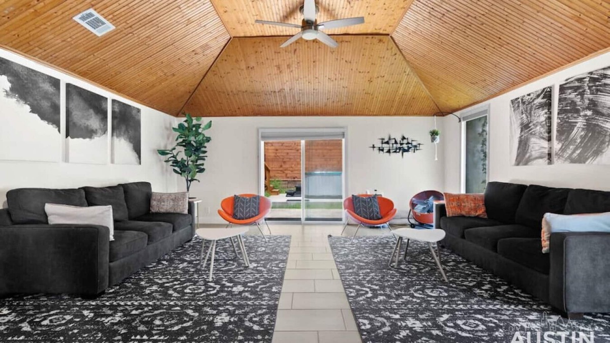 Greater South River City House | Vibrant, Quirky Home w/Hot Tub Near S Congress!
