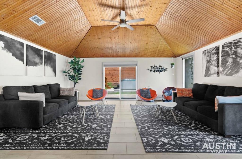 Greater South River City House | Vibrant, Quirky Home with Hot Tub Near S Congress