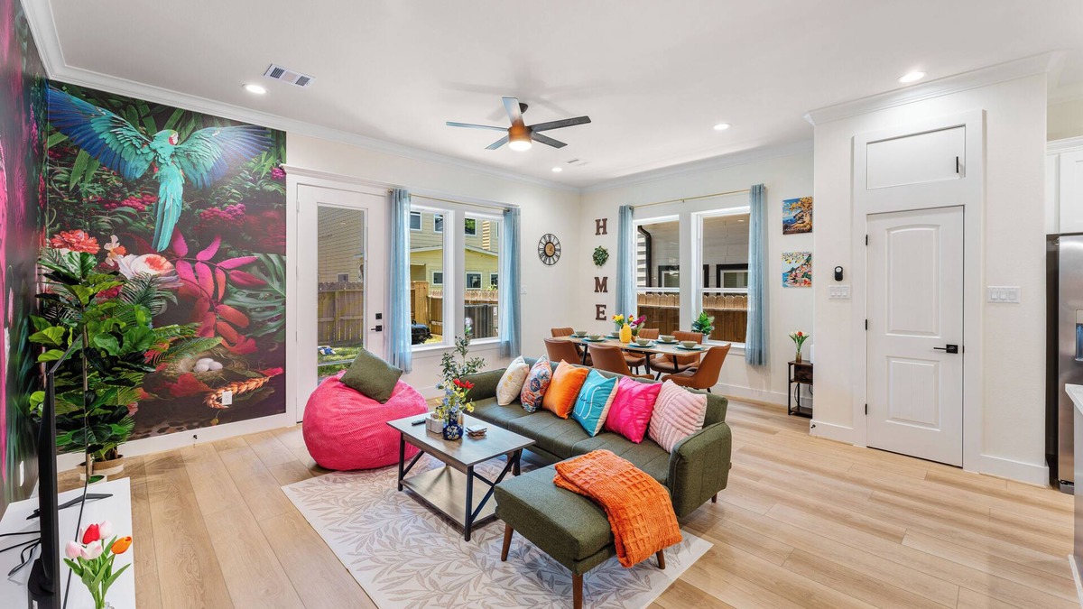 OST - South Union House | Vibrant Retreat 4BR Chill & Play Oasis in H-town