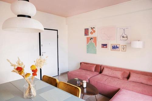 Kerameikos Apartment | Vibrant Retreat - Funky Style and Acropolis View