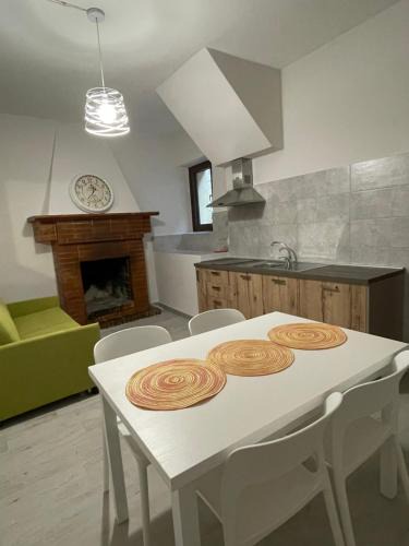 Vico nel Lazio Apartment | VicoVacanze Acero
