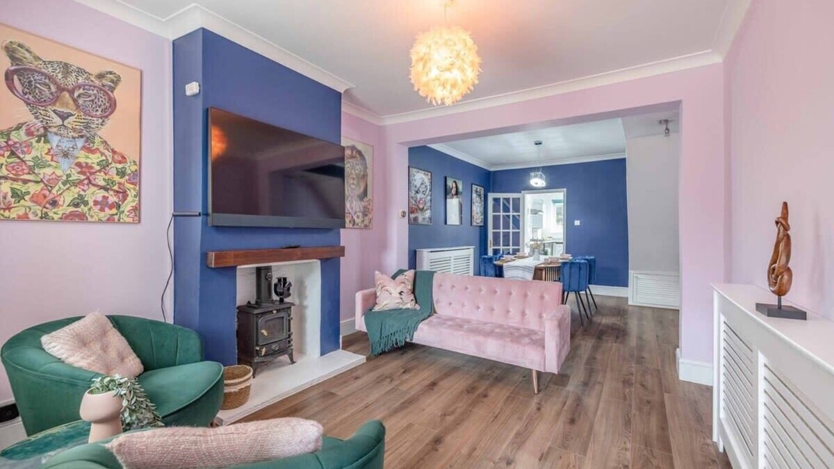 Windsor House | Victorian Cottage, Close 2 All The Sights, Parking